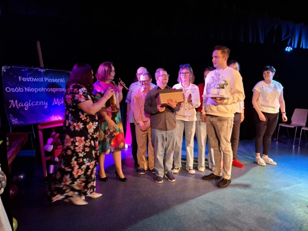 MAGICZNY MIKROFON 2025